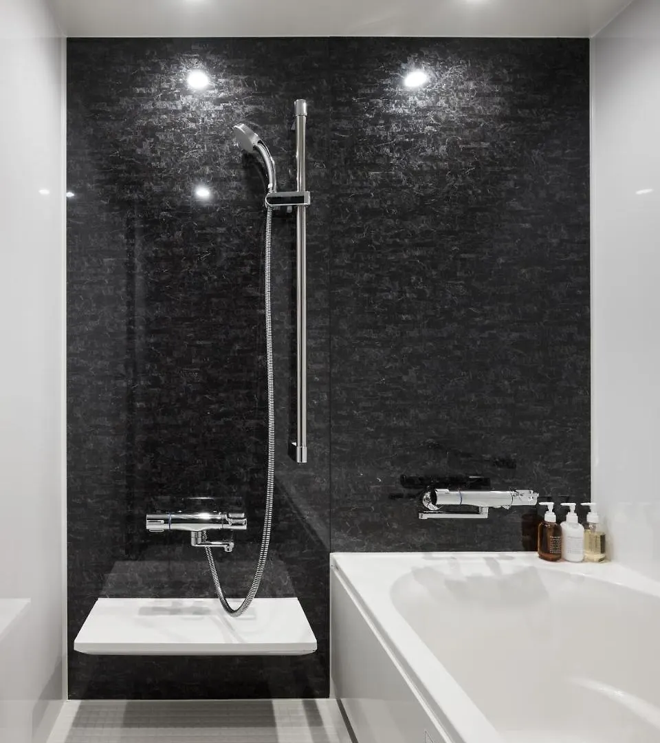Nest Hotel Osaka Umeda 3*,