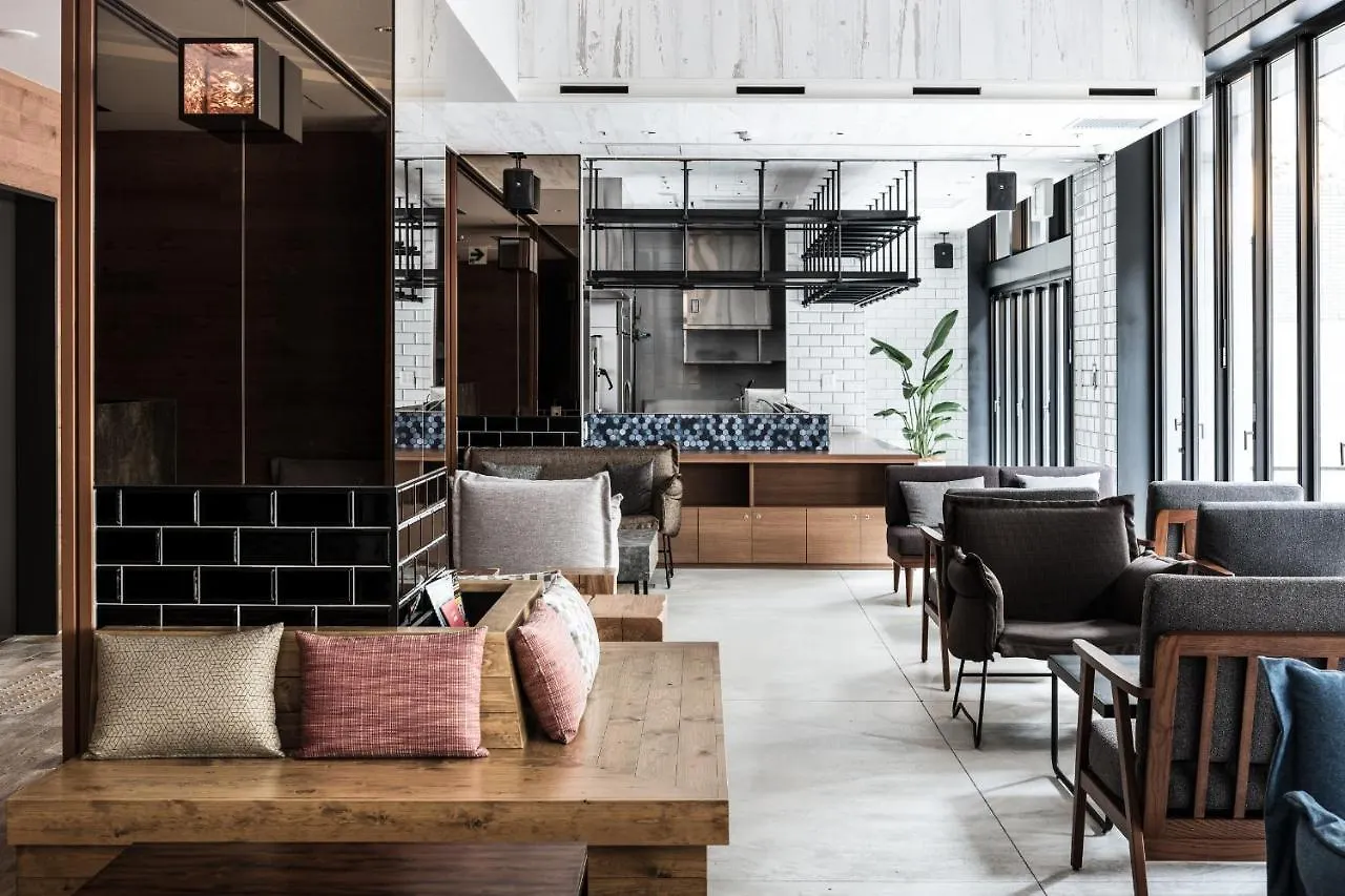 Nest Hotel Osaka Umeda 3*,